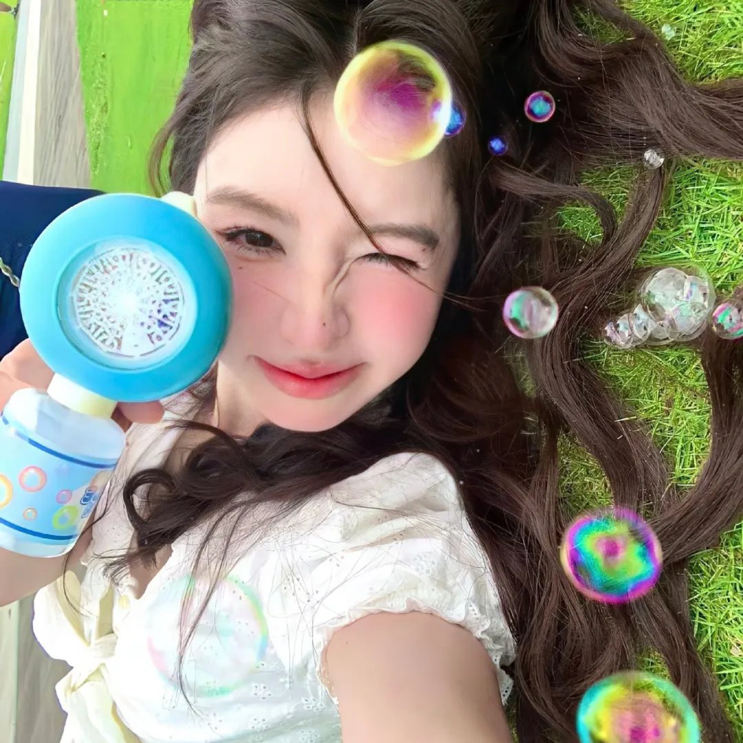 伟大圣心 海报